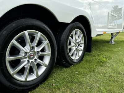 2025 Coachman Lusso III alloy wheels